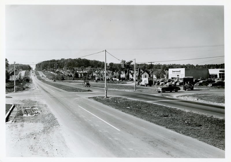 View of Service roads approaching Jefferson Village Shopping Center on US 29 and 211, Falls Church, Va in 1949.