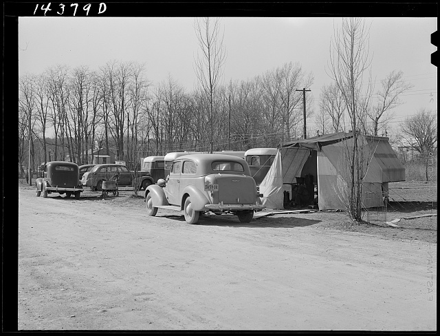 View of exterior trailers in an Alexandria location in 1941.