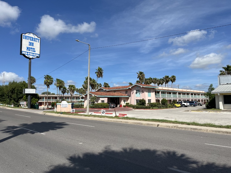 Manny's Motel