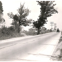 View of roads Near Gum Springs on Route 1 in 1930.