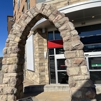 Picture of closed Target through Arch 2_center